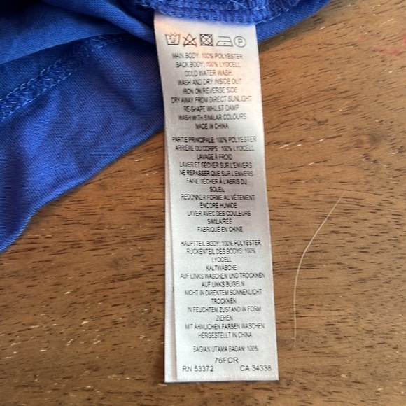 FRENCH CONNECTION | Blue Sleeveless Blouse with Neckline Detail - Picture 7 of 7